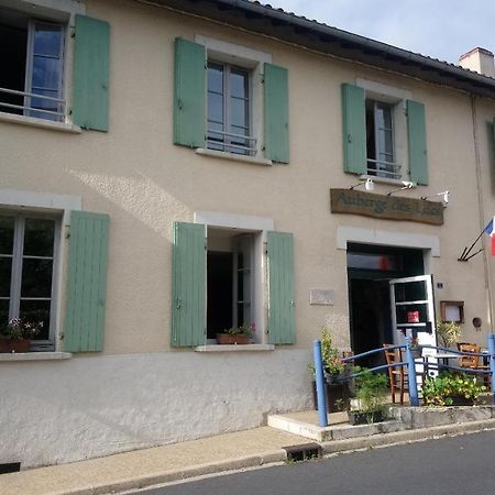 Auberge Des Lacs Massignac Exterior photo